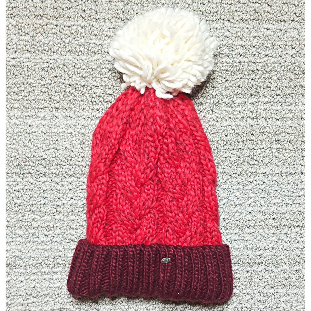 American Eagle Outfitters Women's One Size Red/Burgundy Cable Knit Pom Beanie C7